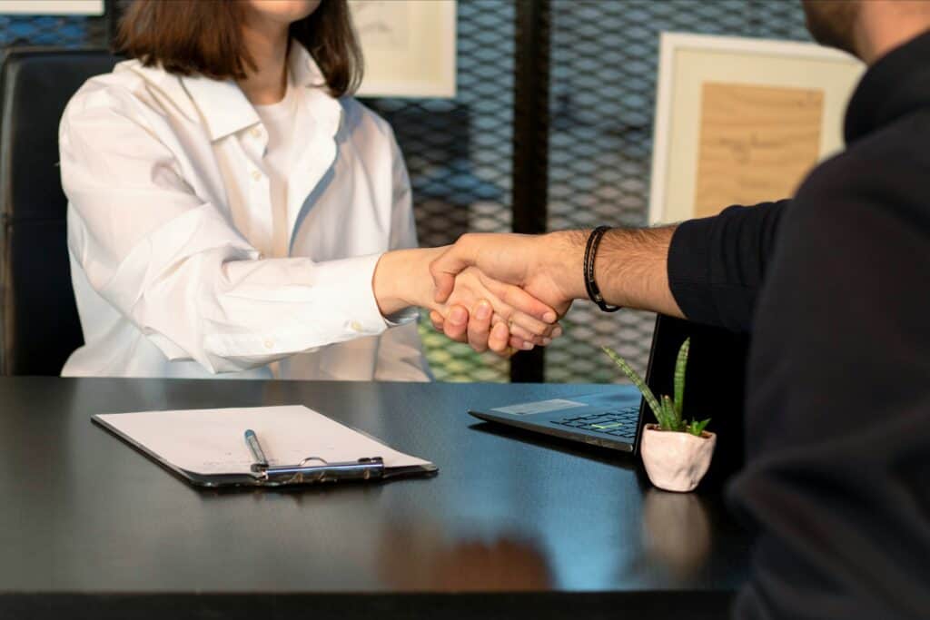 Titelbild Coaching vom Arbeitgeber bezahlen lassen